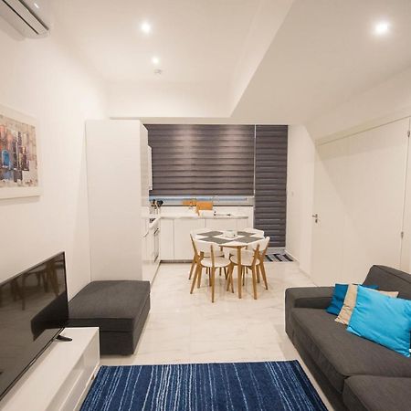 4 bedroom apartment near Sliema seafront Buitenkant foto