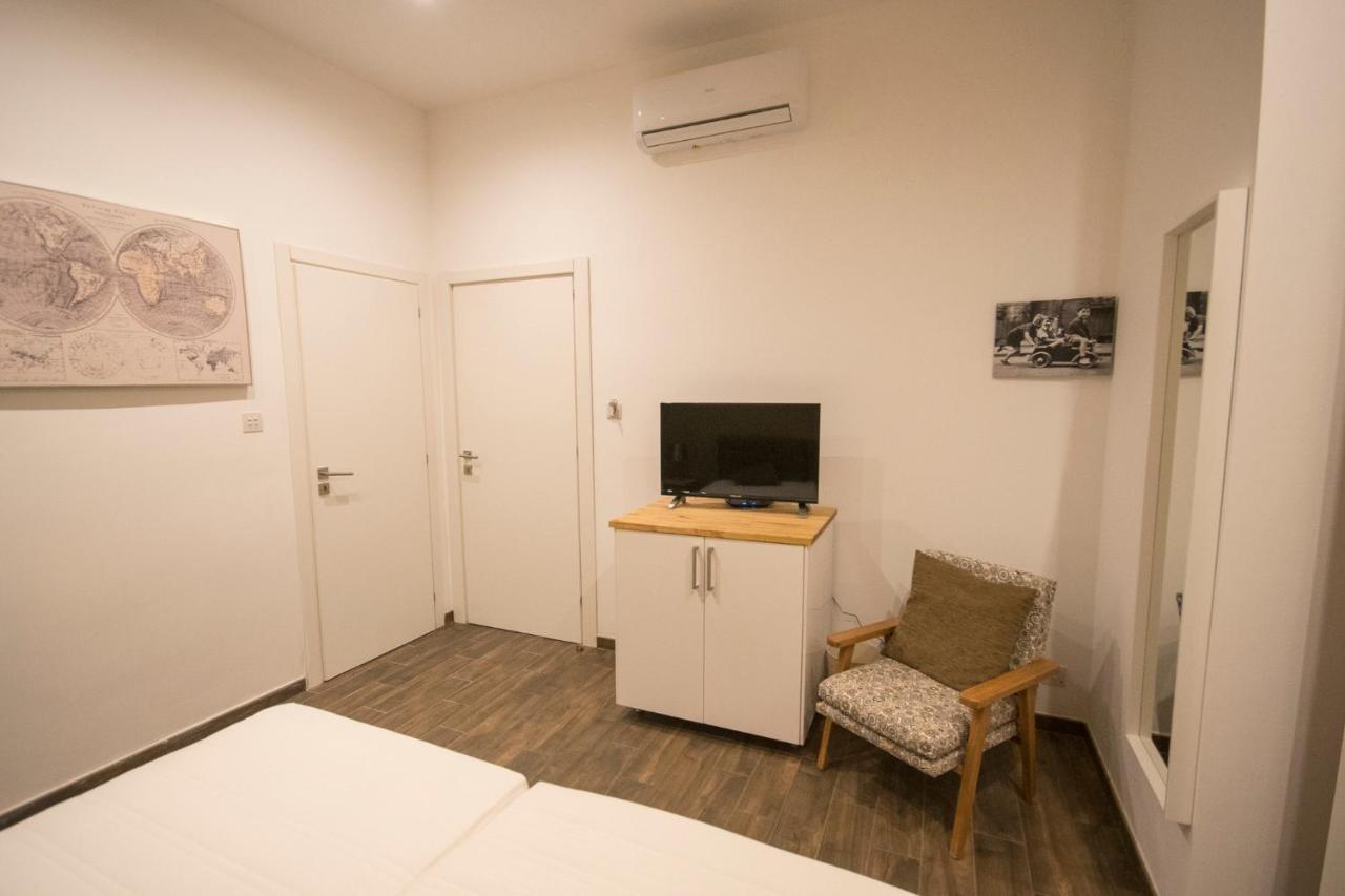 4 bedroom apartment near Sliema seafront Buitenkant foto