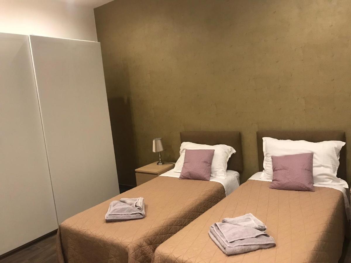 4 bedroom apartment near Sliema seafront Buitenkant foto